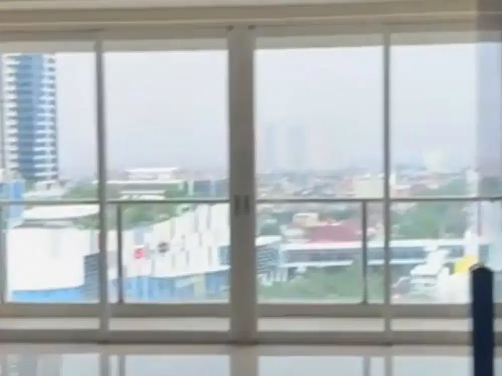 Apartemen One East Residence 6 bedroom semi furnish