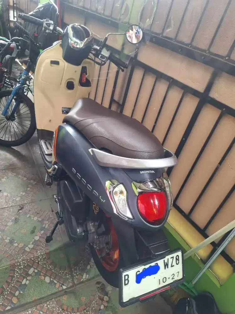 Bismillah,di jual motor scoopy 2021