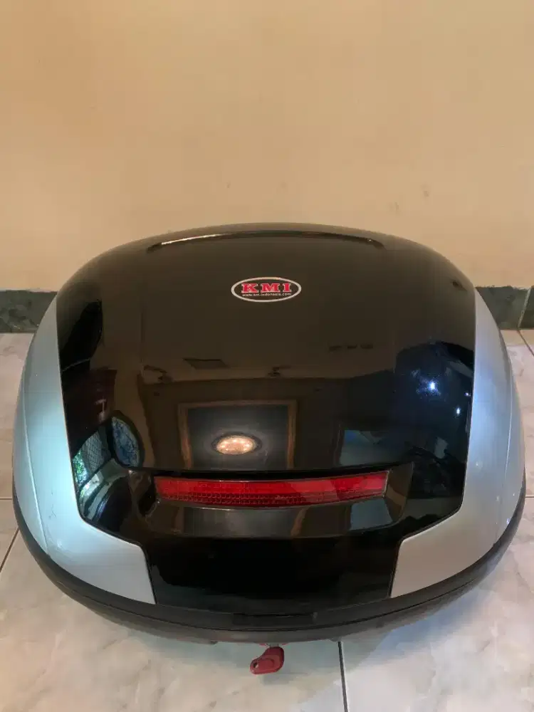 Box KMI 901 besar 48 Liter