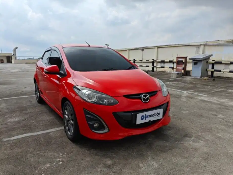 LOW DP Mazda 2 1.5 R Bensin-MT 2013 8VB