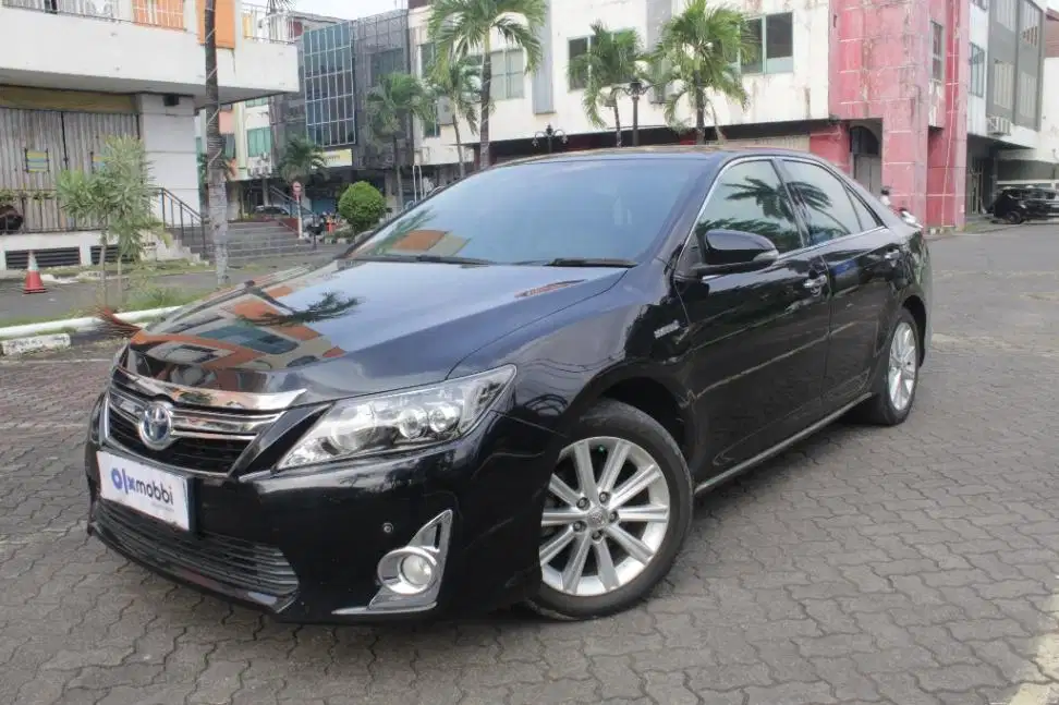 DP MURAH - Toyota Camry 2.5 Hybrid AT 2014 Hitam