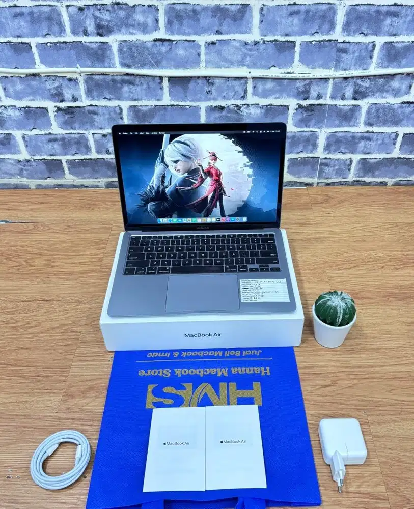 MacBook Air 13 2020.  i3/8/256 Fullset