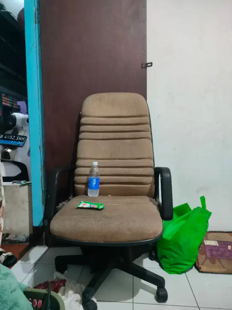 kursi kantor / kursi gamming