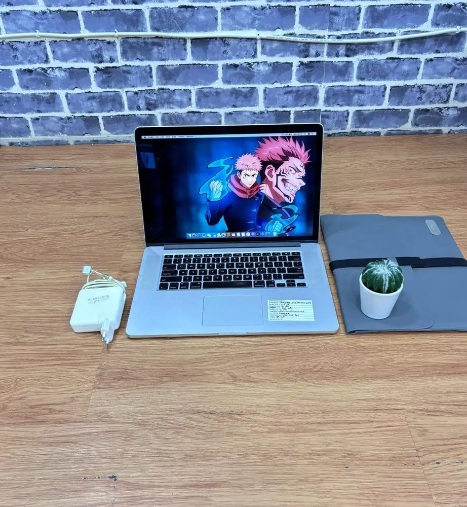 MacBook Pro Retina 15 2015.    Duel Vgh