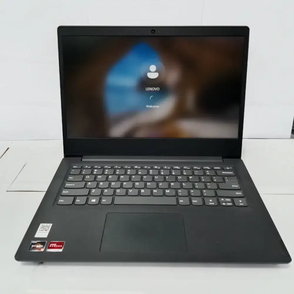 Laptop Lenovo V-14 ADA, Ryzen 3 Gen 3 4GB/512GB