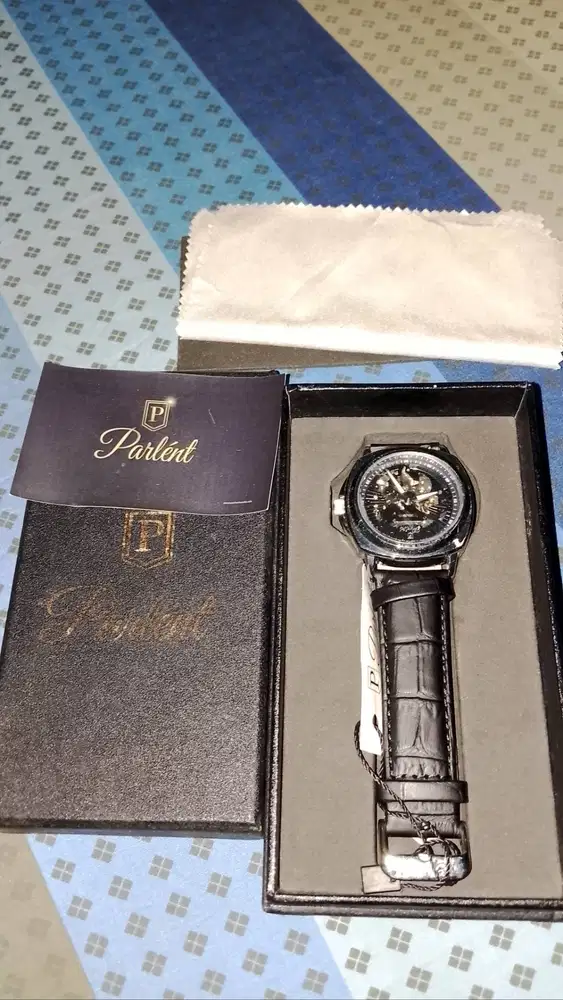 Jam tangan pria merek parlent model gallant frosted