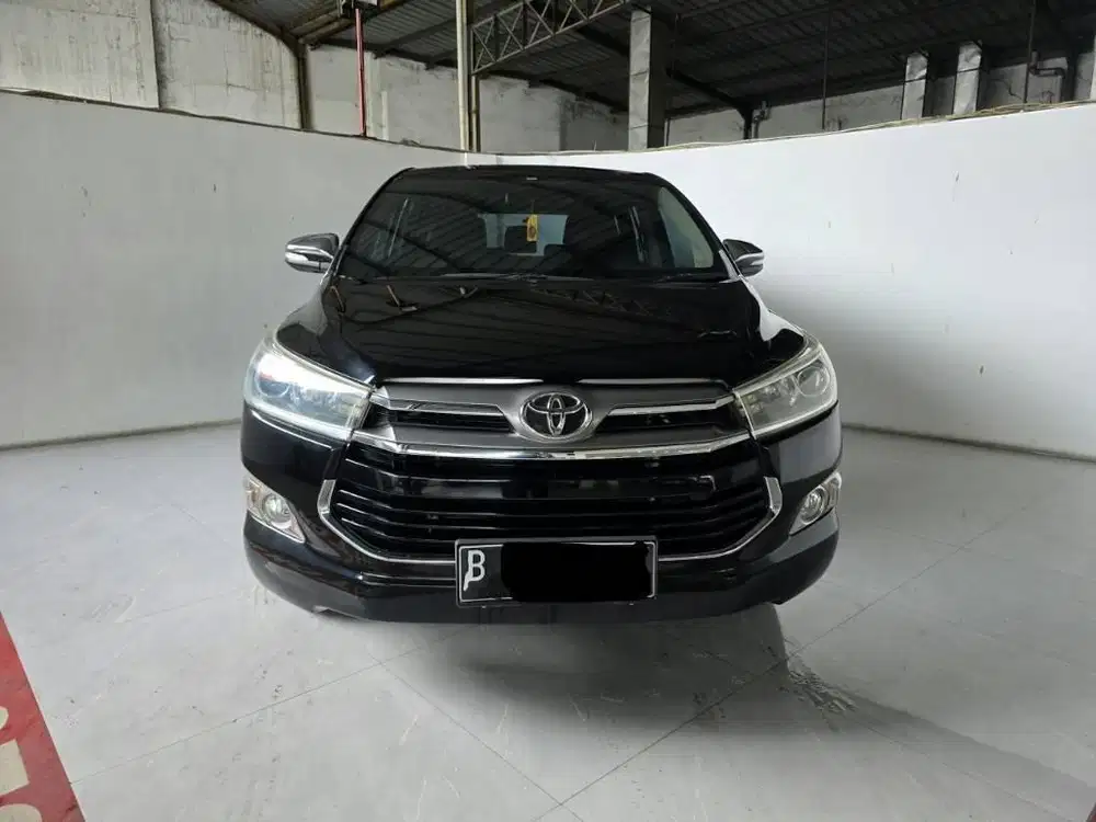 Toyota Innova Q 2.0 bensin AT ( Matic ) 2016 Hitam Km  93rban Mulus