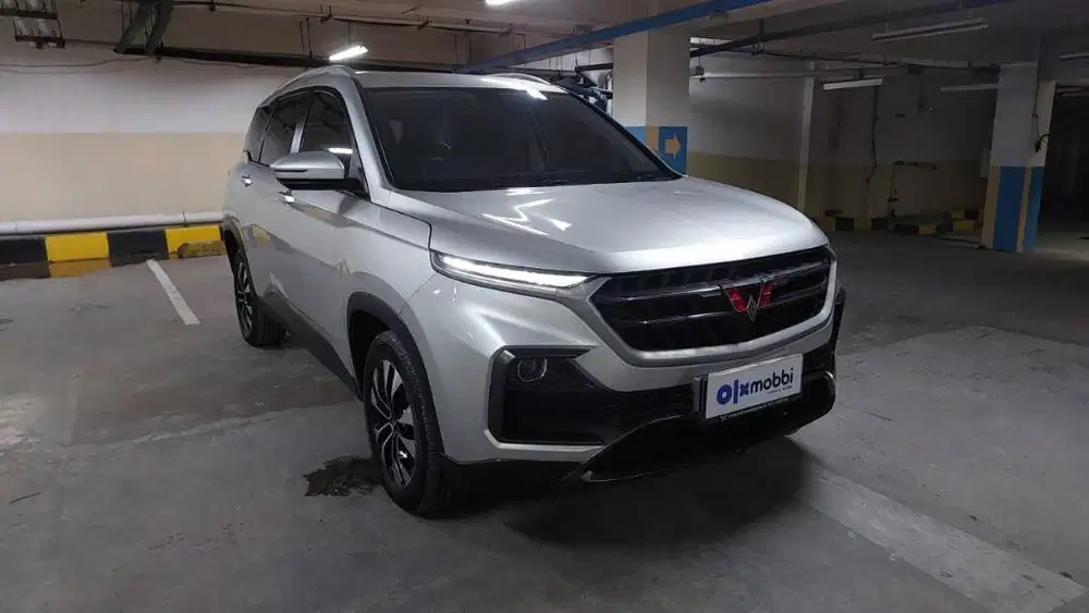 LOW DP Wuling Almaz 1.5 Smart Enjoy 7-Seater Bensin-AT 2022 HFN