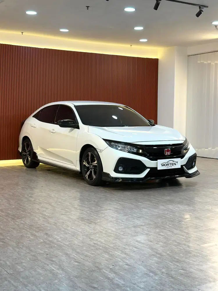 Civic 1.5 E Hatchback 2018 odo 48 Ribuan