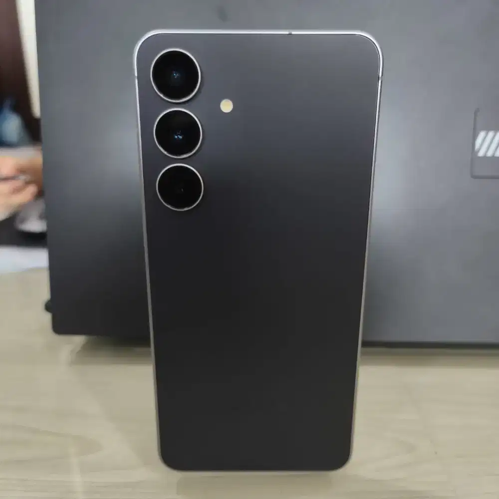 Samsung s25fe jet black 8/256 Resmi Sein