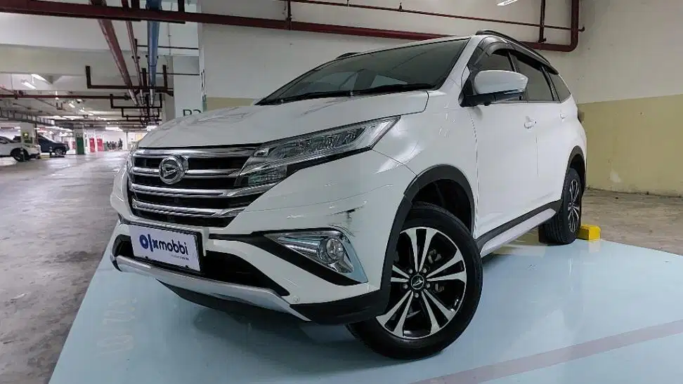 LOW DP Daihatsu Terios 1.5 R Bensin-AT 2018 NRY