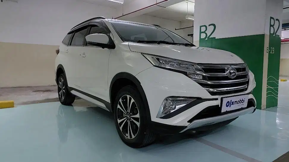 LOW DP Daihatsu Terios 1.5 R Bensin-AT 2018 NRY