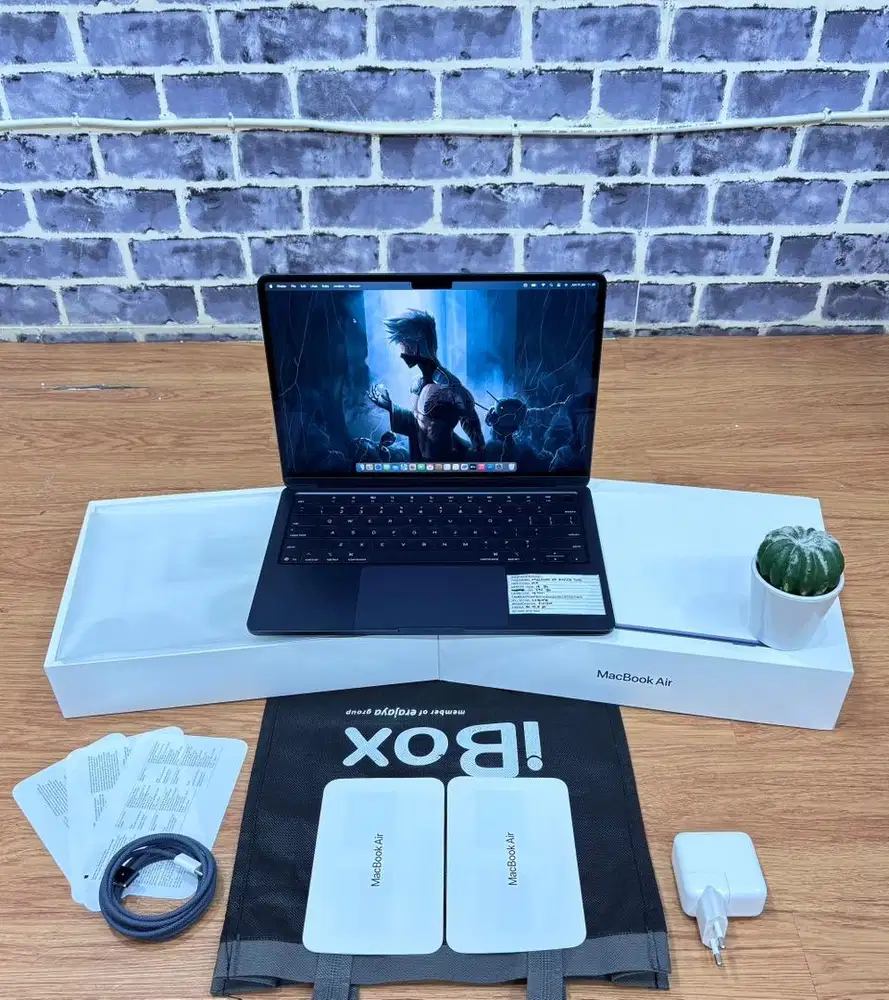 MacBook Air M4 13 2025.   Unit Cuma Di unboxing Garansi Panjang