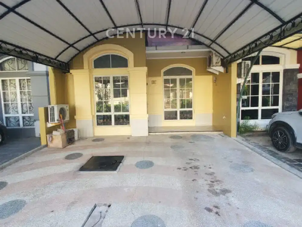 Disewakan Rumah 3 Lt Graha Padma Full Furnished