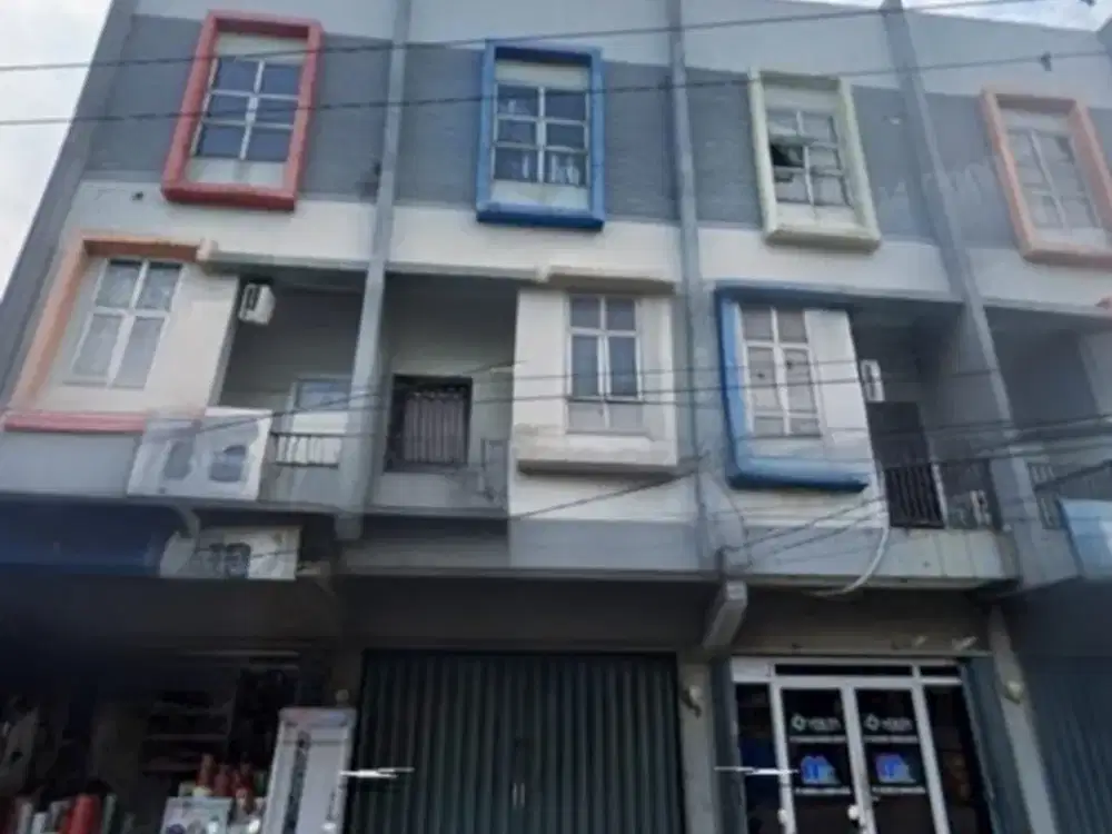 Disewakan Cepat  Ruko Siap Pakai 3,5 Lantai di  Binong Tangerang Hadap Jalan Raya