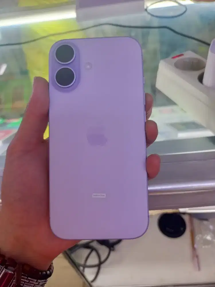 iPhone 16 128GB