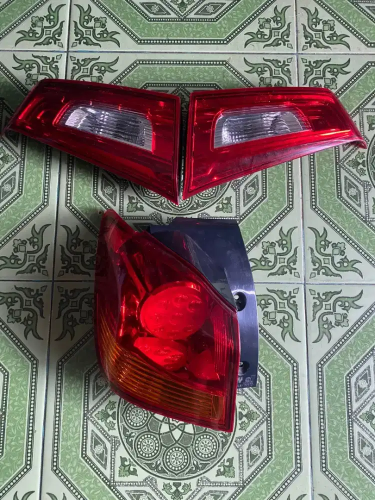 Stop lamp outlanderr Kiri original copotan mobil