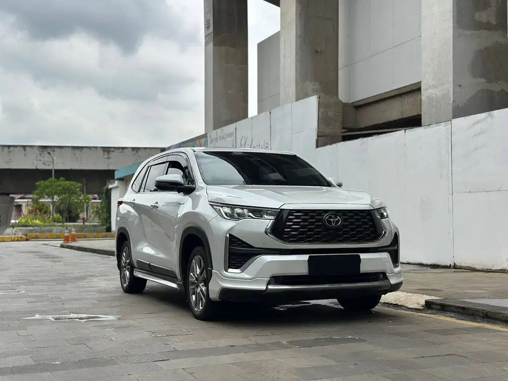 LOW KM !! TOYOTA INNOVA ZENIX Q HYBRID CVT TSS Modellista AT 2023