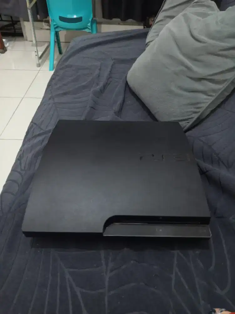 PS3 slim 1TB SE black