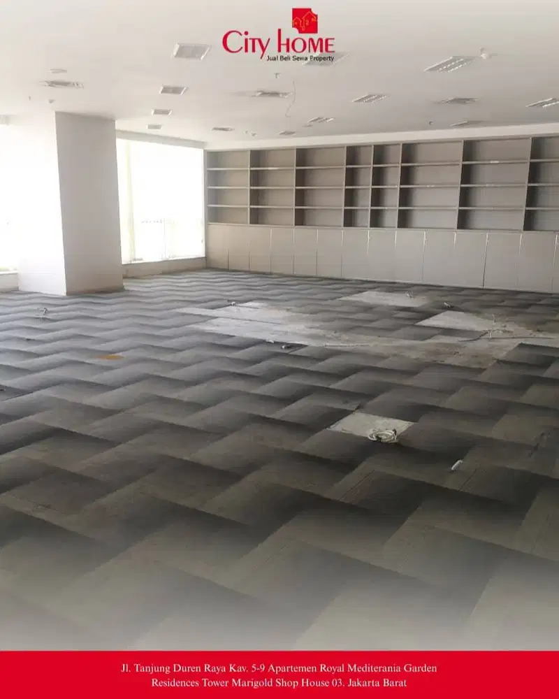 Sewa Ruang Kantor Luas & Fleksibel 257M2 di Apl Tower Central Park