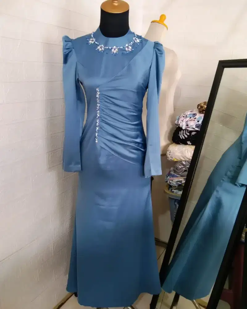 Membutuhkan penjahit wanita