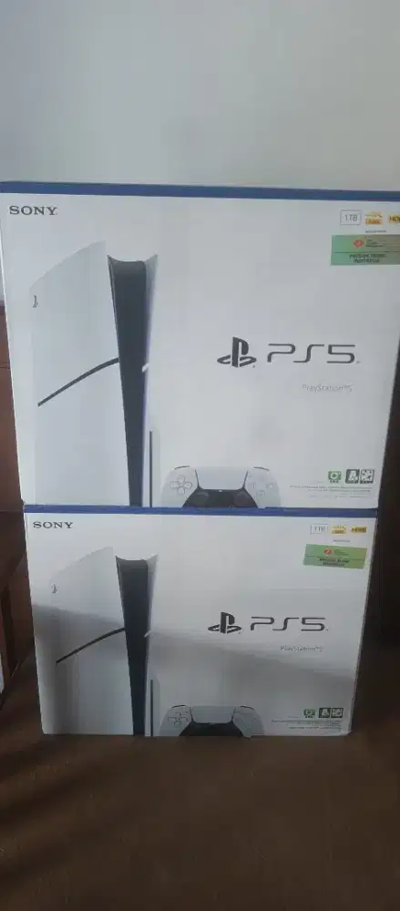 PS5 Slim Disc BNIB  garansi resmi sony indonesia 1Tahun