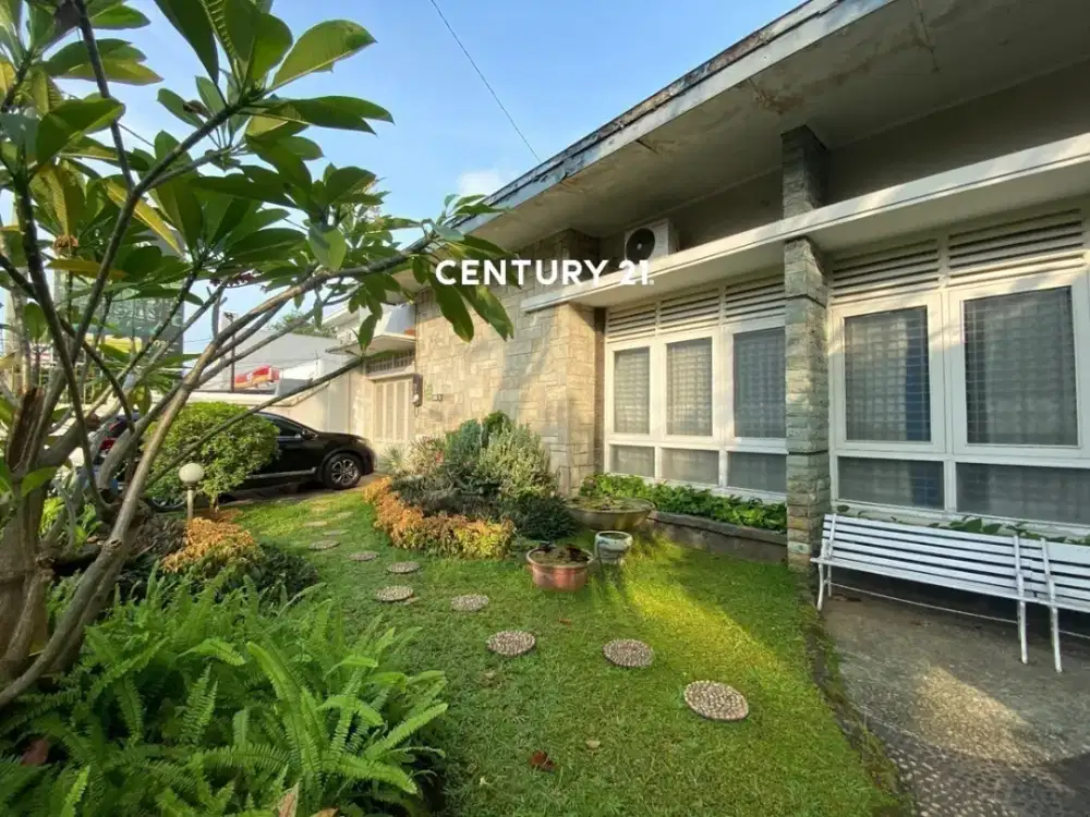 RUMAH MEWAH LOKASI TENGAH KOTA DI SINGOSARI SEMARANG