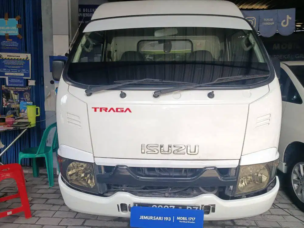 ISUZU 2021 TRAGA PICKUP BOX 2.5 M/T PUTIH MOBIL 1717