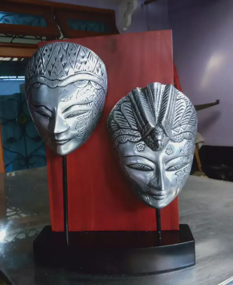 Koleksi Antik Handycraft Pajangan Topeng Rama Shinta