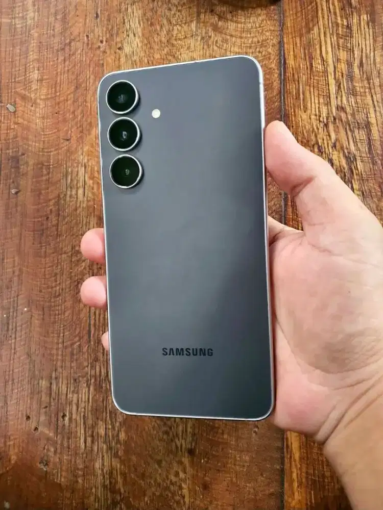 Samsung S25fe 8/256gb Like New