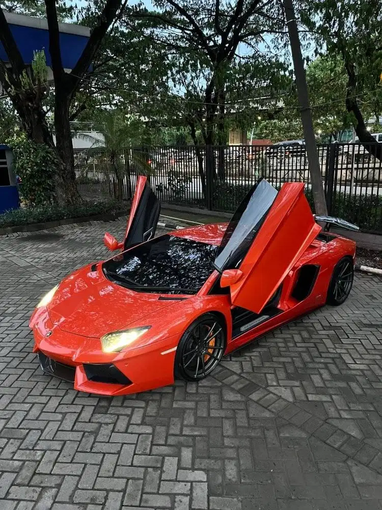 Lamborghini Aventador LP700-4 2012