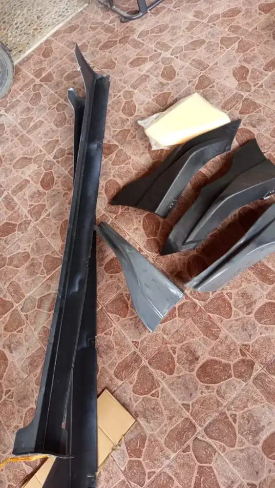 Body kit samping Hoda city