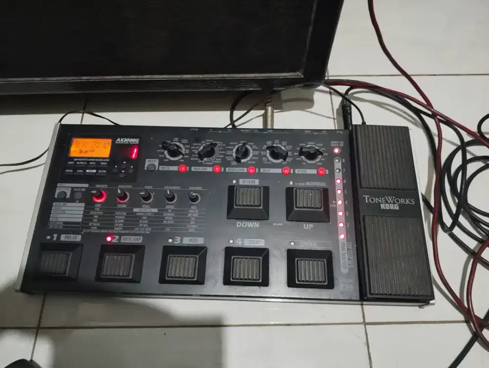 Efek gitar KORG ax3000G