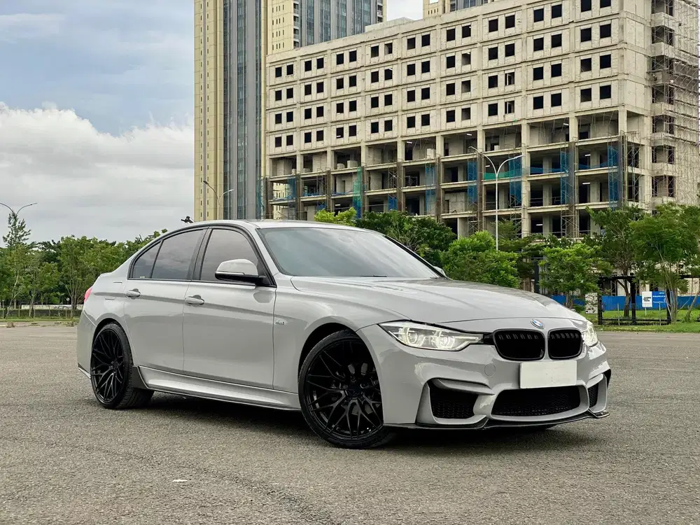 BMW 320i F30 Sport MPerformance B48 Facelift LCI 2017