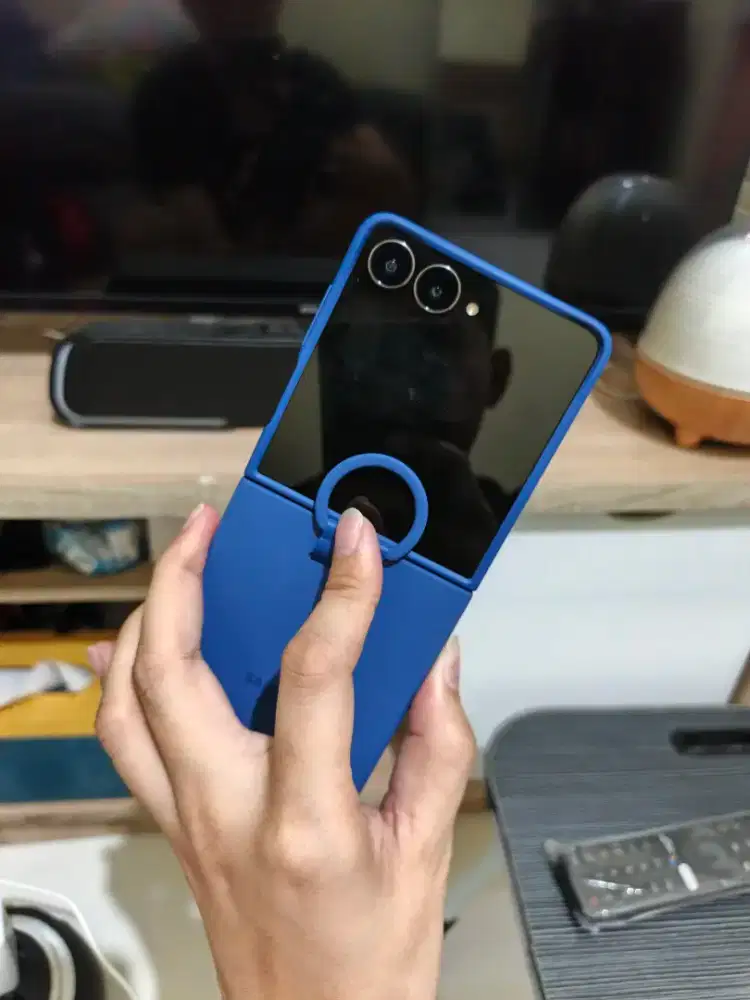 Samsung Flip 7 (Blue) -256 GB