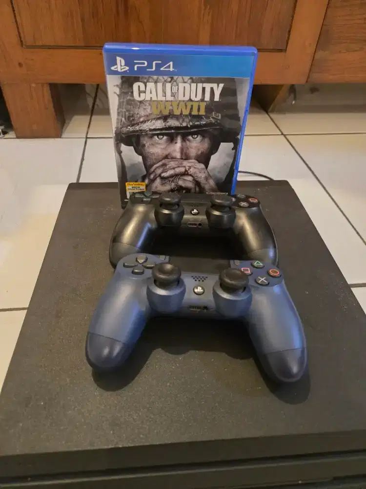 Playstasion 4 Pro 1tb eks sony resmi indomesia msh segel