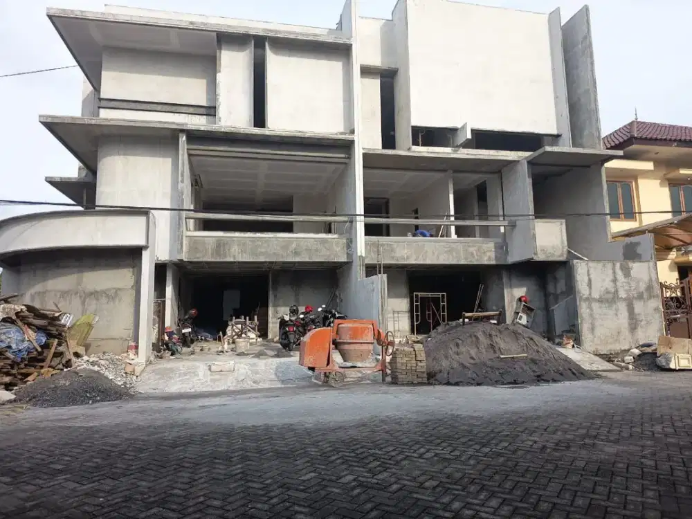 Rumah Manyar Kertoadi dekat Kertajaya Indah, Dharmahusada, Pakuwon City