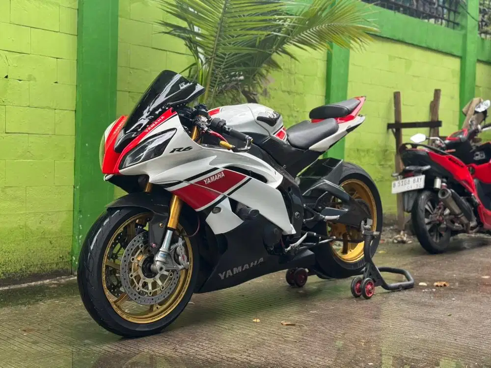 YAMAHA PUTIH R6 2013