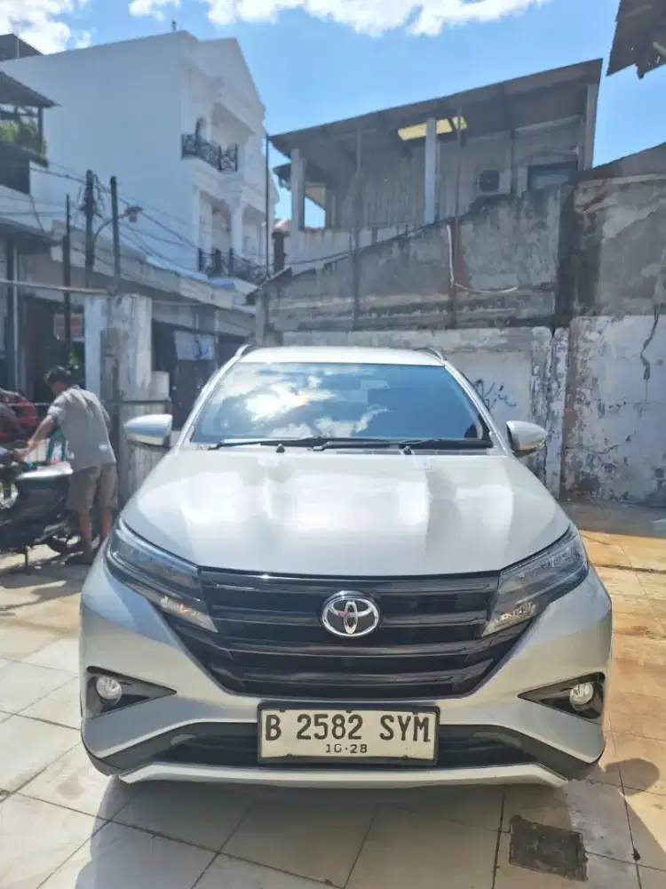 HUB IMA . DP 10 JUTA TOYOTA RUSH AT G 1.5 THN 2018 FULL ORI MULUS