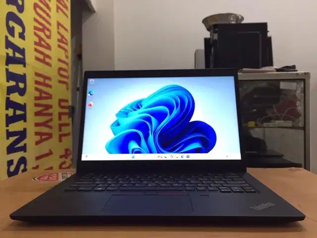 Lenovo ThinkPad X13 Core i7Gen10 Ram 16GB SSD 256GB Touchscreen Mulus