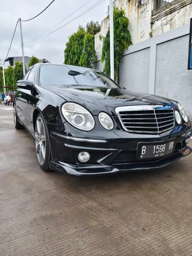 Mercedes Benz E 260 tahun 2006 Full Variasi