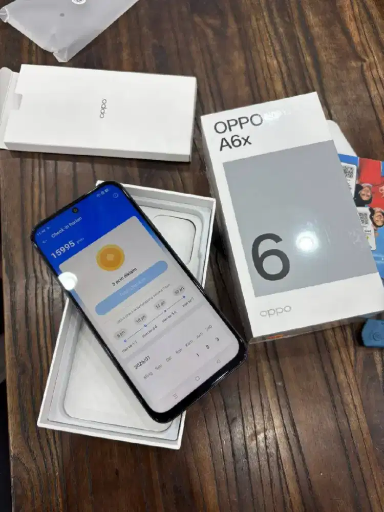 OPPO A6X RAM 4+4 MEMORY 64 ADA !!