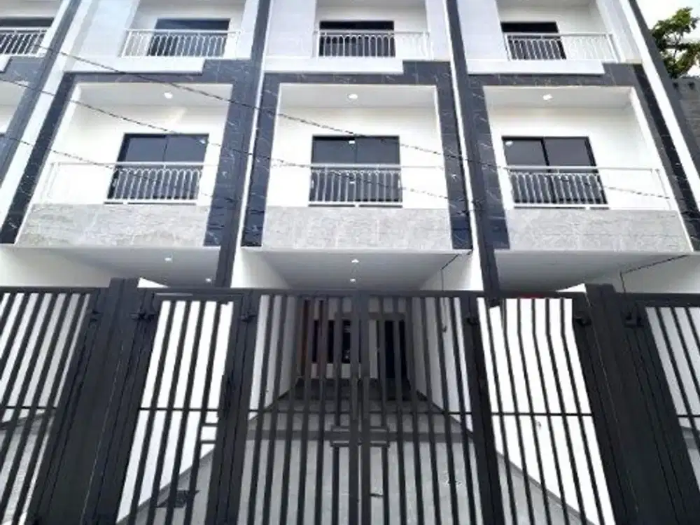 Rumah 3lt luas 68m Tanjung Duren Jakarta Barat