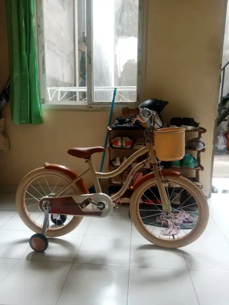 Sepeda anak cewe