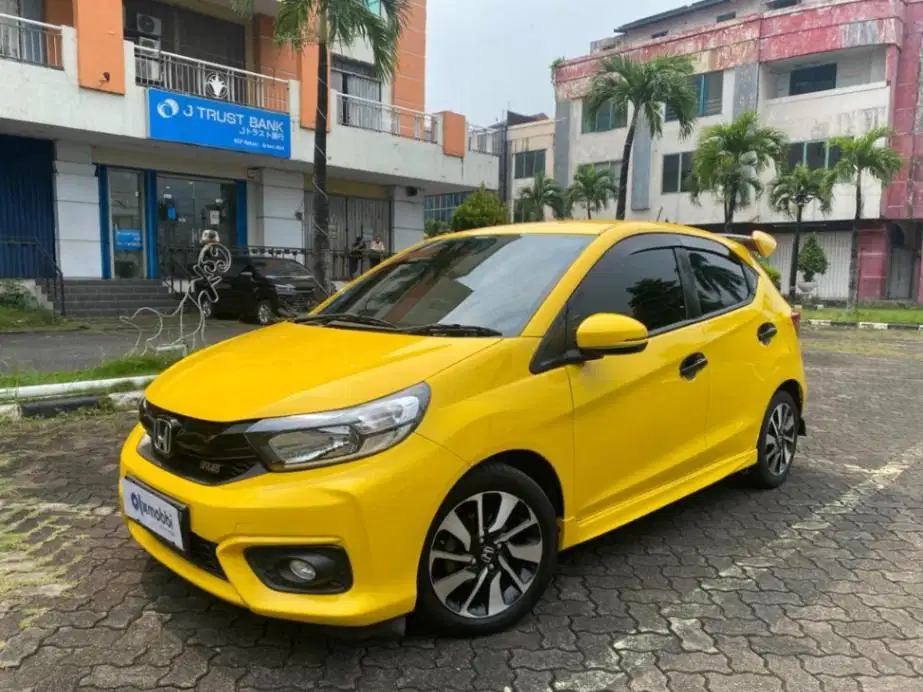 DP MURAH - Honda Brio 1.2 RS Bensin MT 2020 Kuning