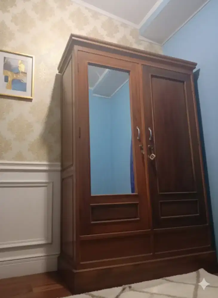 Lemari pakaian 2 pintu