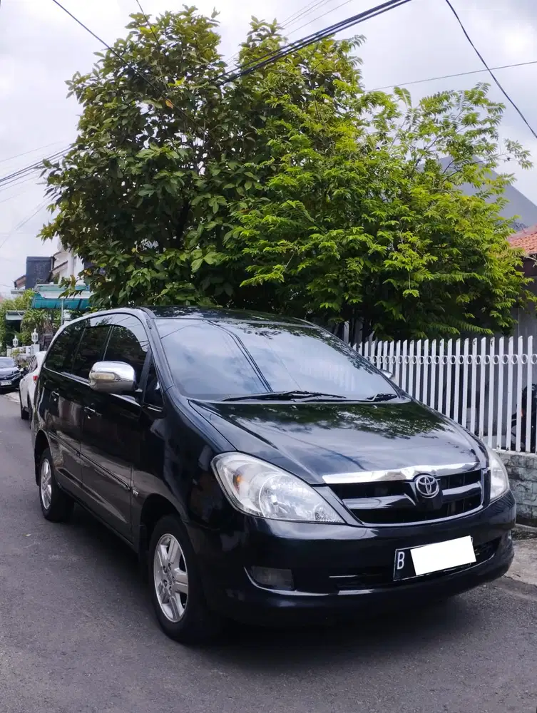 Toyota Kijang Innova 2006 Bensin