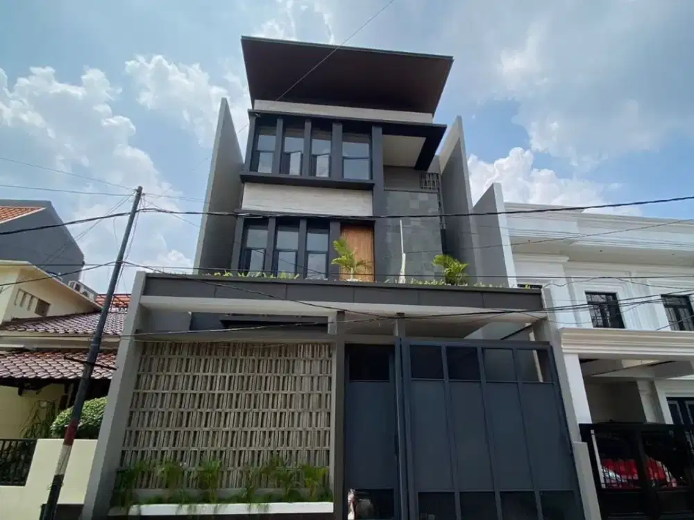 Brand New Pondok Indah! Rumah 3 Lantai + Rooftop BBQ, Harga 8,8 M