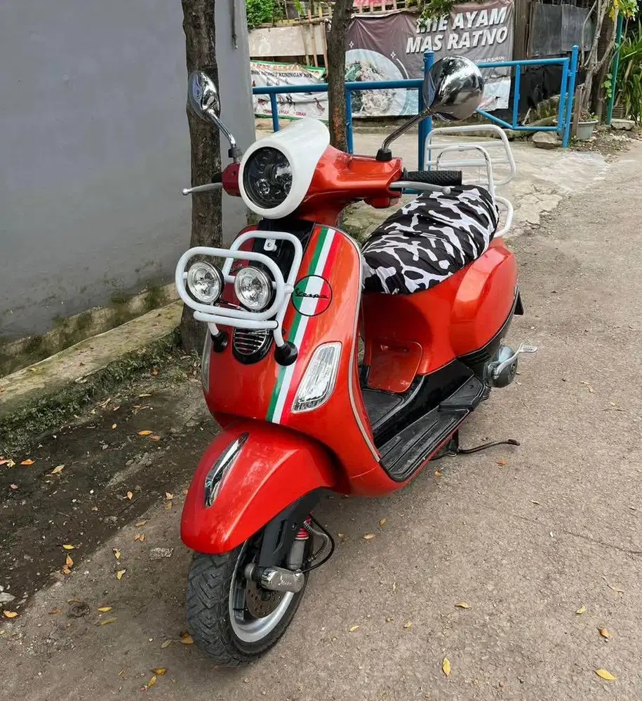 Vespa lx 125 2v 2011 old modif
