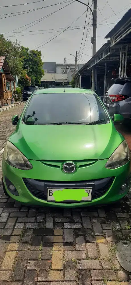DIJUAL MAZDA 2 TYPE V 2013